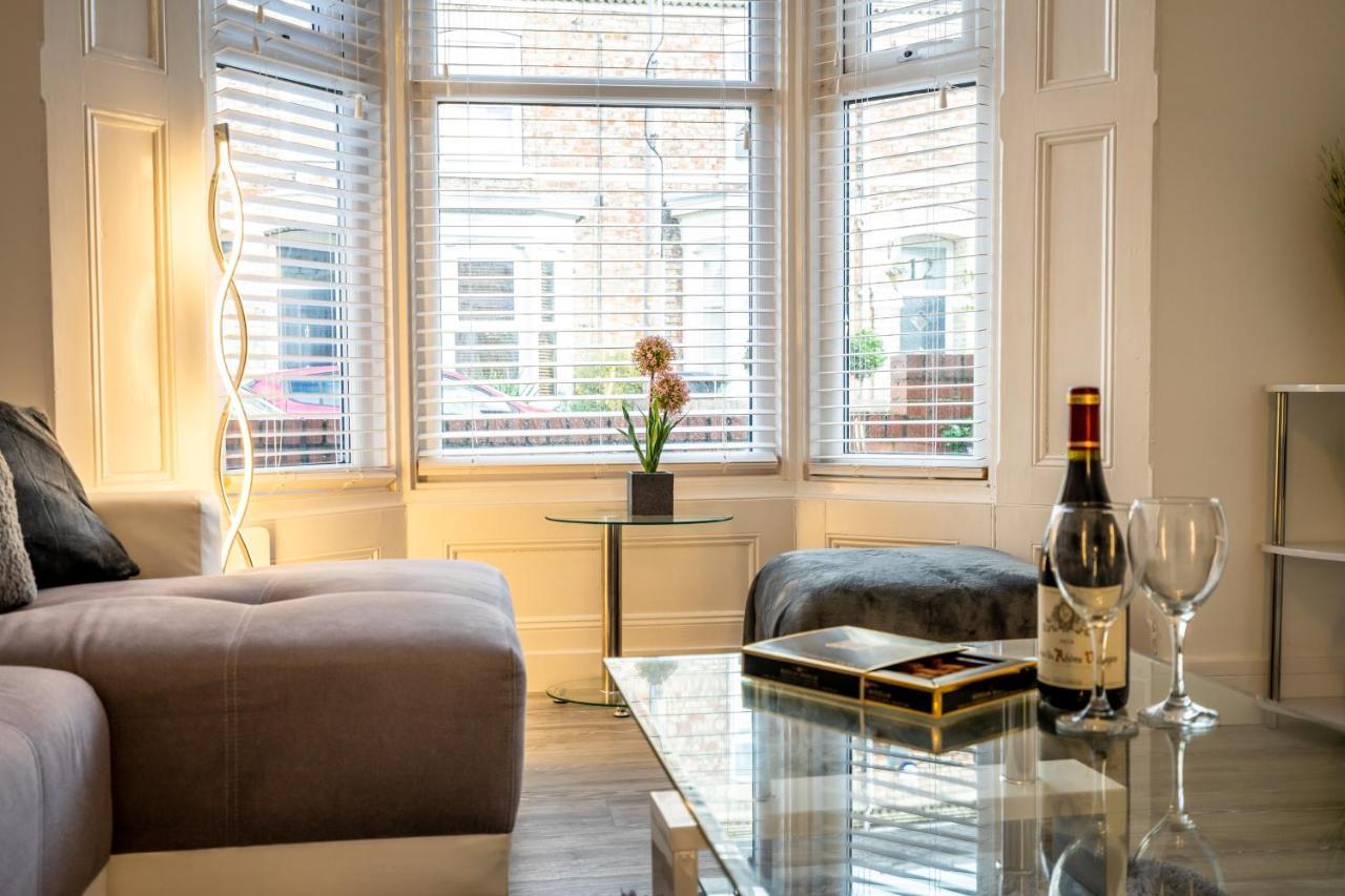 13 Vyner Street *